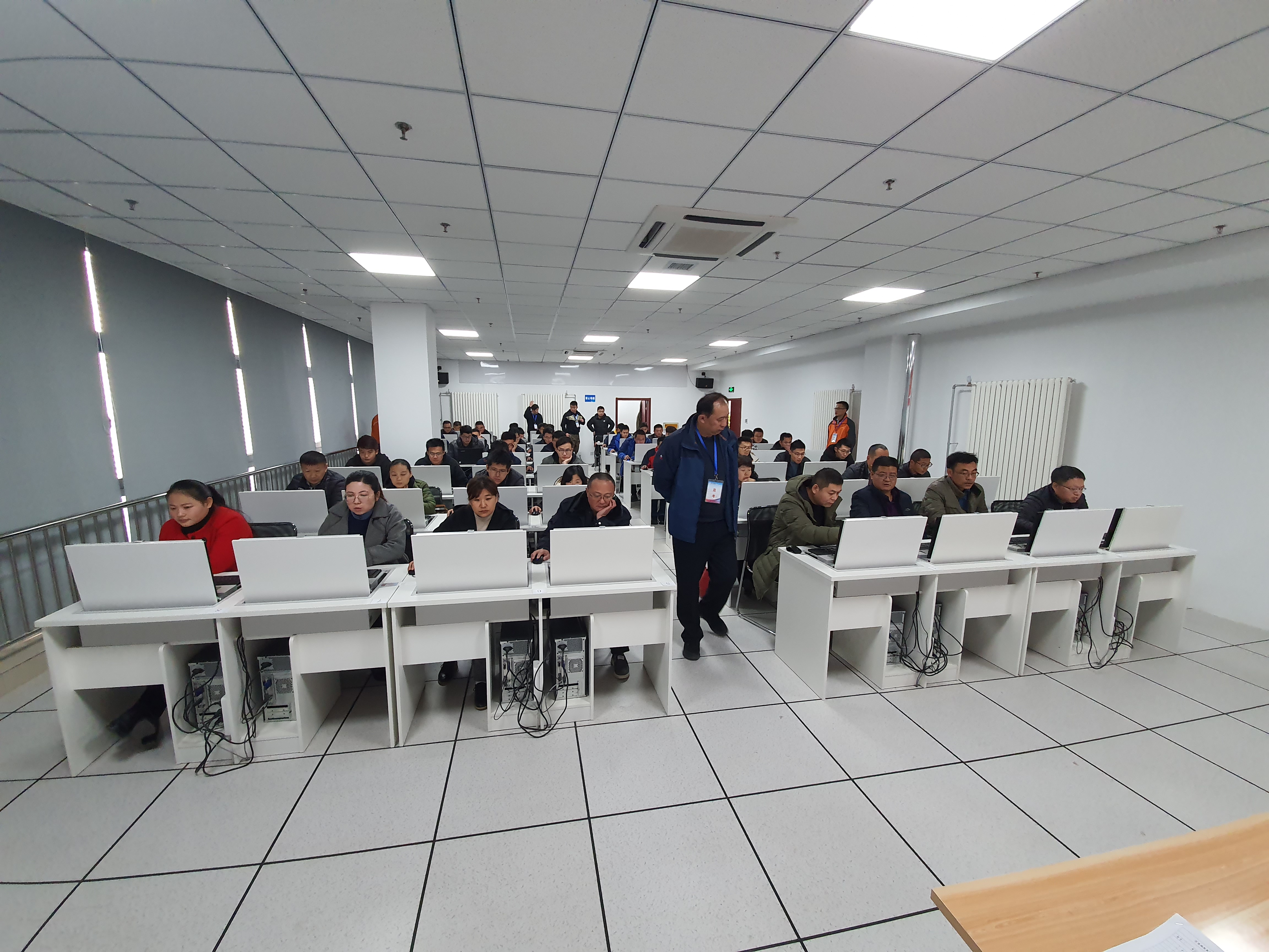 ���g22��(�й���)���¹ٷ���վ